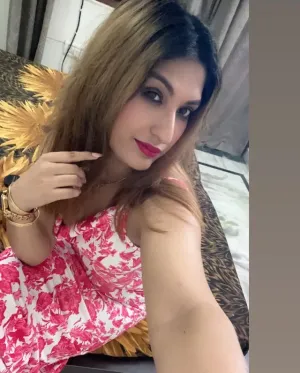 Delhi Escort Shivangi